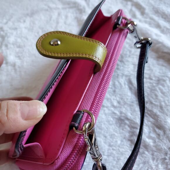 ili New York Smart Phone Crossbody Wallet Read Description - Picture 5 of 9